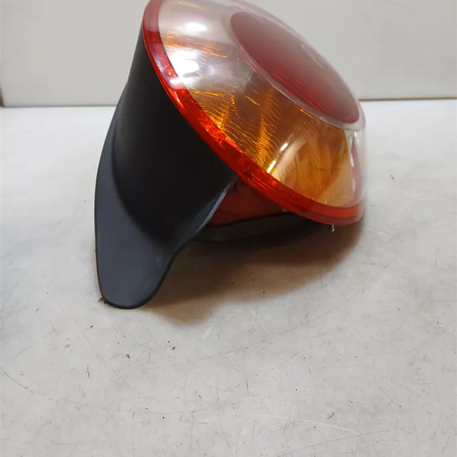 Fanale posteriore sinistro