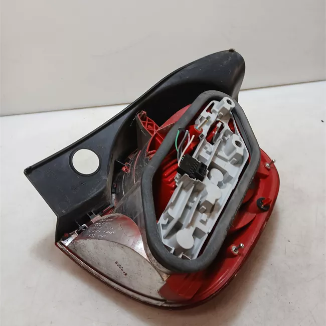 Fanale posteriore sinistro