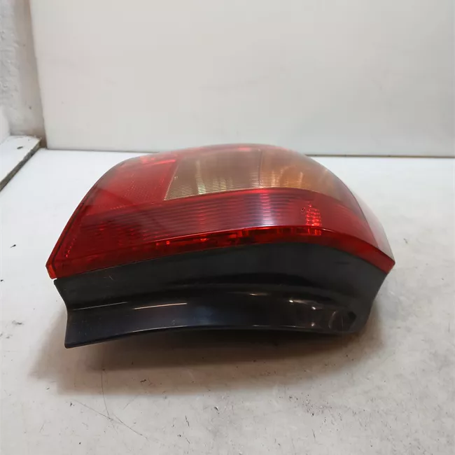 Fanale posteriore sinistro