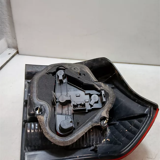 Fanale posteriore sinistro