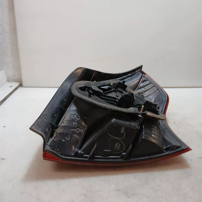 Fanale posteriore sinistro