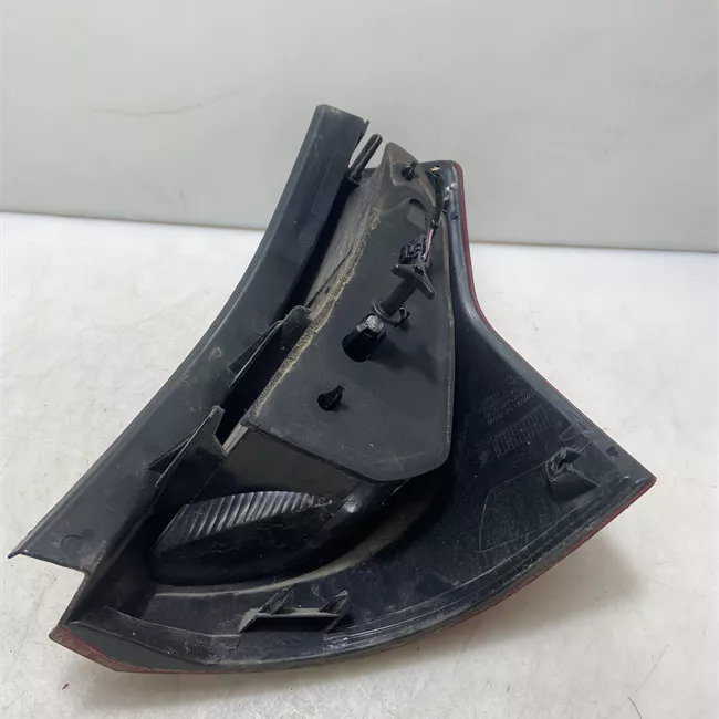 Fanale posteriore sinistro