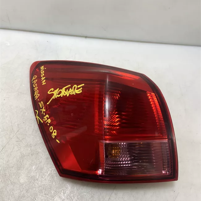 Fanale posteriore parte esterno sinistro