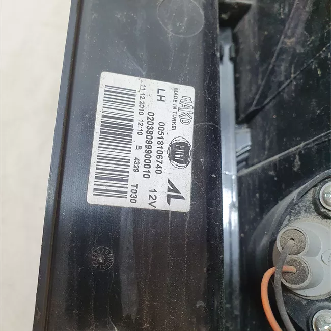 Fanale posteriore sinistro