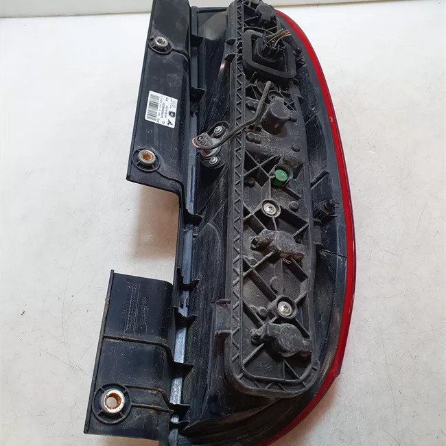 Fanale posteriore sinistro