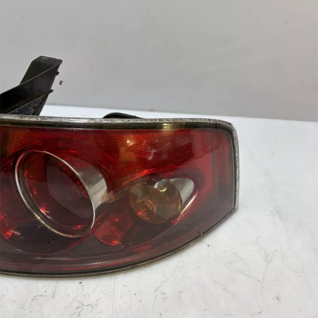 Fanale posteriore parte esterno destro