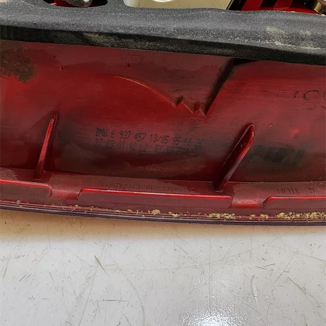 Fanale posteriore parte esterno sinistro