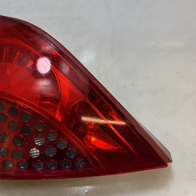 Fanale posteriore sinistro