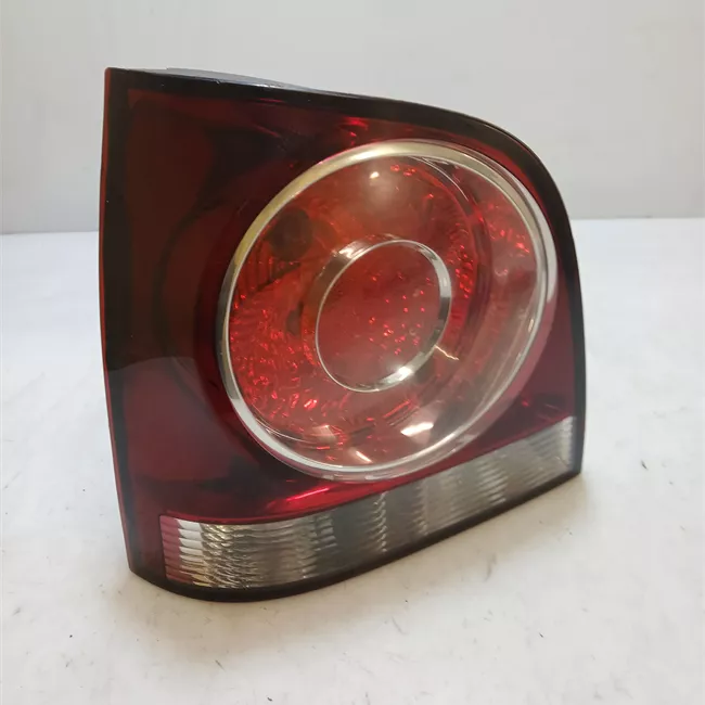 Fanale posteriore sinistro