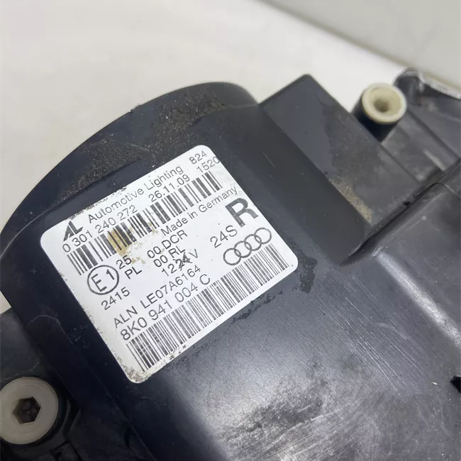 Proiettore destro Xeno