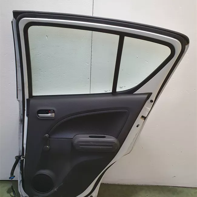 Porta posteriore destra