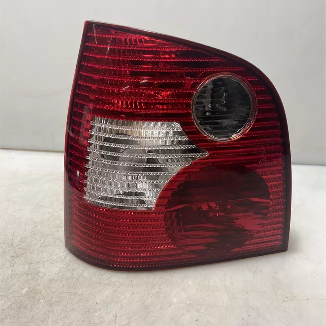 Fanale posteriore sinistro