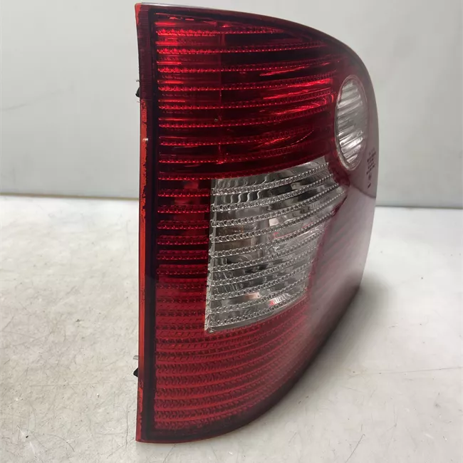 Fanale posteriore sinistro