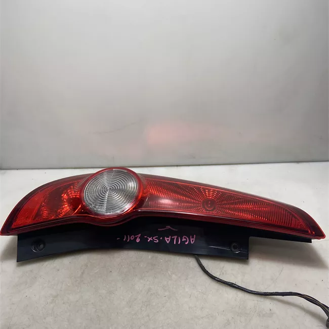 Fanale posteriore sinistro