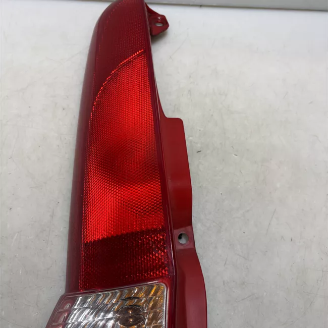 Fanale posteriore sinistro 11/04<