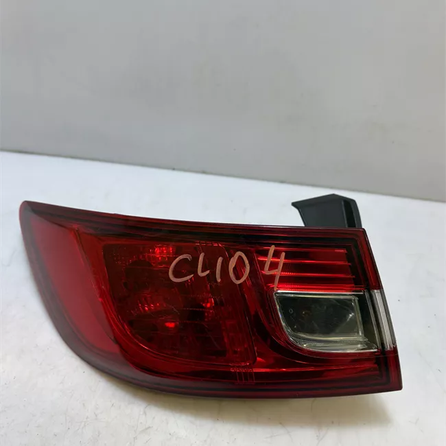 Fanale posteriore parte esterno sinistro