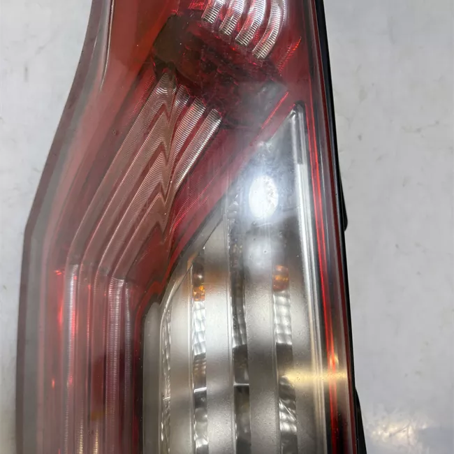 Fanale posteriore sinistro