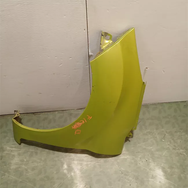 Parafango anteriore sinistro