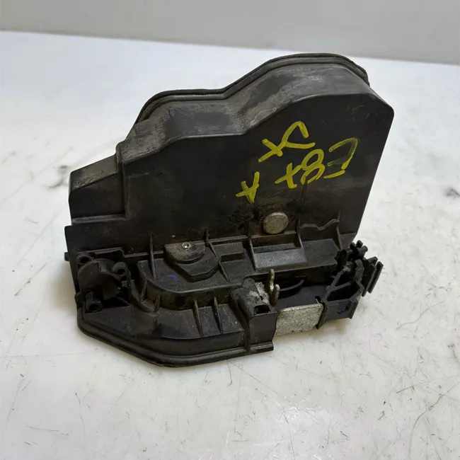 Serratura porta anteriore destra