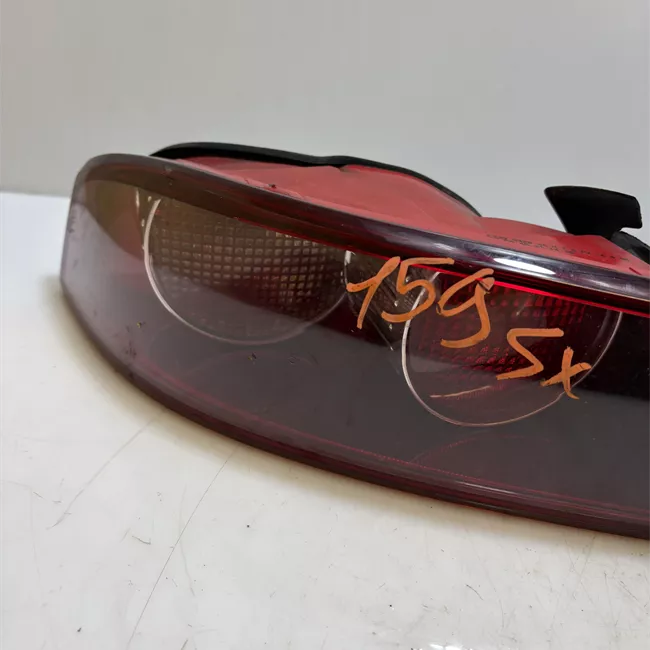 Fanale posteriore parte esterno sinistro