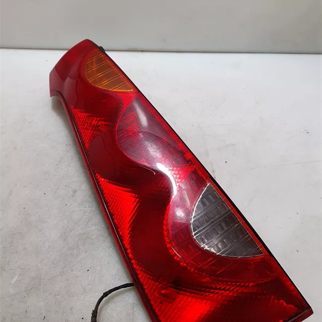 Fanale posteriore parte inferiore sinistro