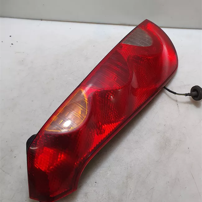 Fanale posteriore parte inferiore sinistro