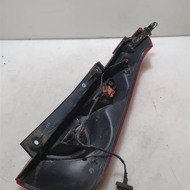 Fanale posteriore parte inferiore sinistro