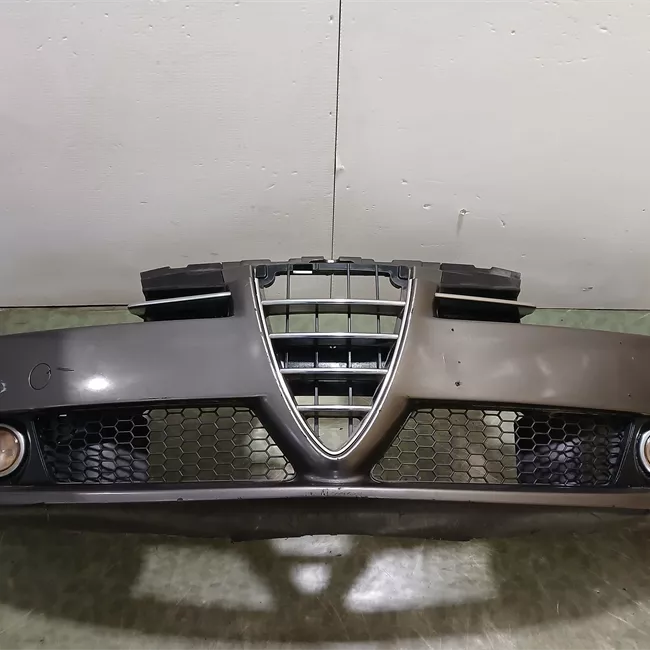 Paraurti anteriore con primer