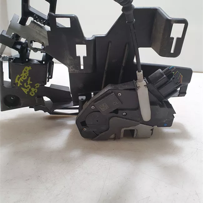 Serratura porta anteriore sinistra