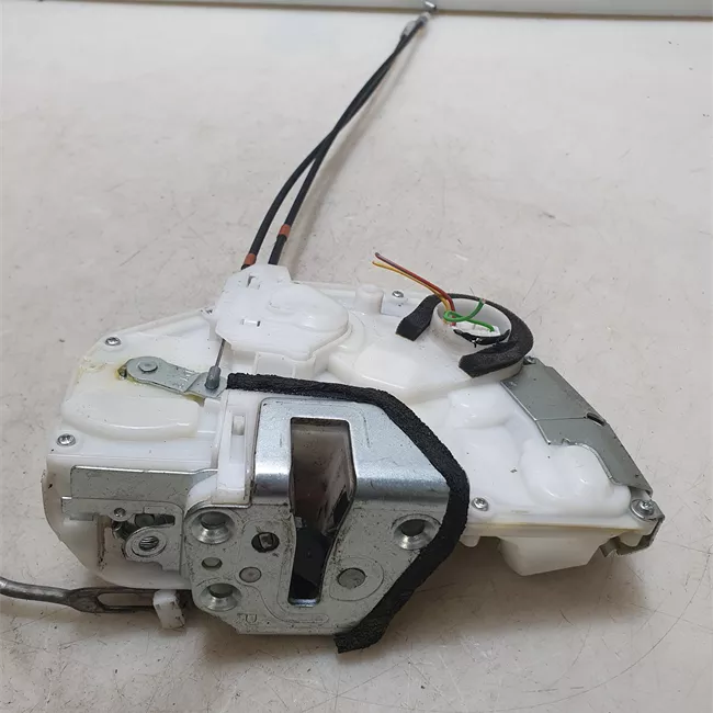 Serratura porta anteriore destra