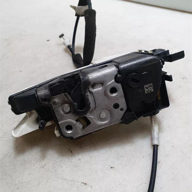 Serratura porta anteriore sinistra