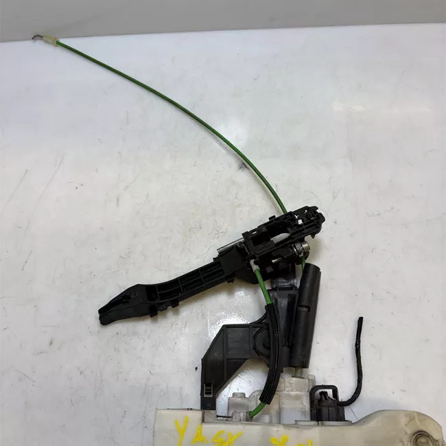 Serratura porta anteriore sinistra