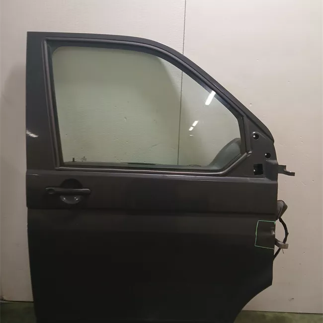 Porta anteriore destra