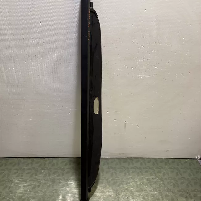 Ripiano cappelliera con copertura vano bagagli nero