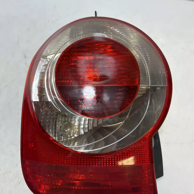 Fanale posteriore sinistro