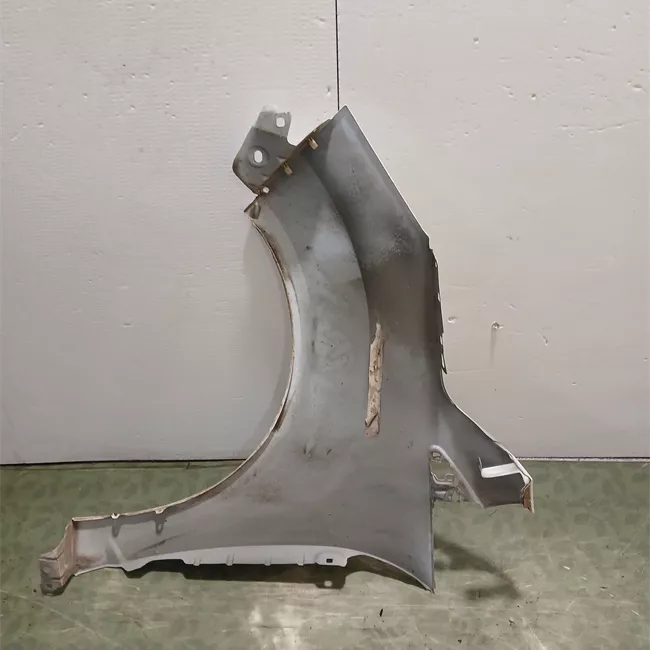 Parafango anteriore destro