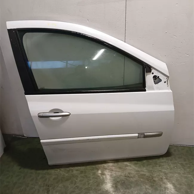 Porta anteriore destra