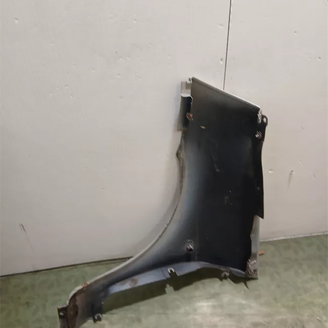 Parafango anteriore destro