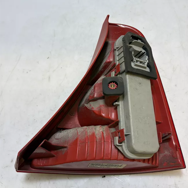 Fanale posteriore sinistro