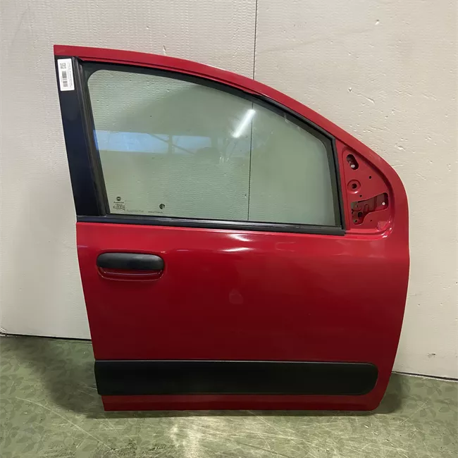 Porta anteriore destra con fasce paracolpi