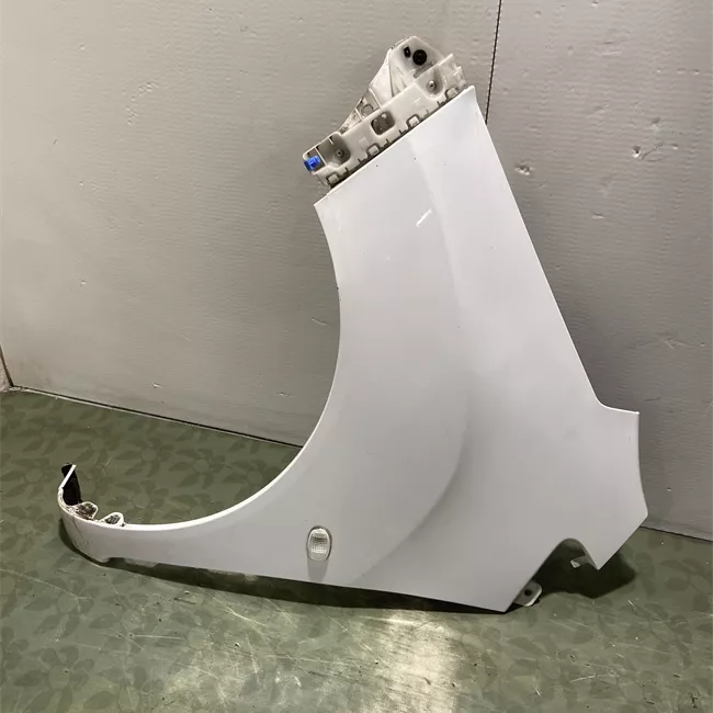 Parafango anteriore sinistro