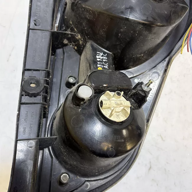 Fanale posteriore sinistro