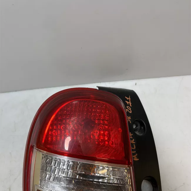 Fanale posteriore sinistro