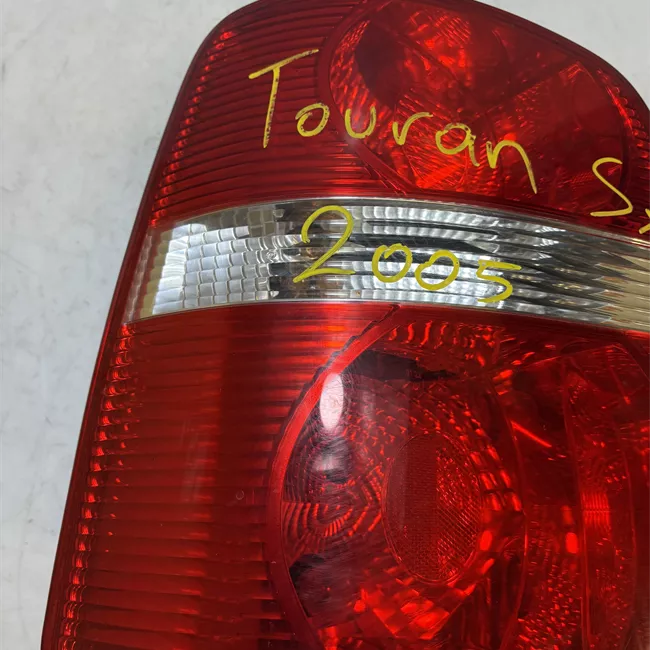 Fanale posteriore sinistro rosso