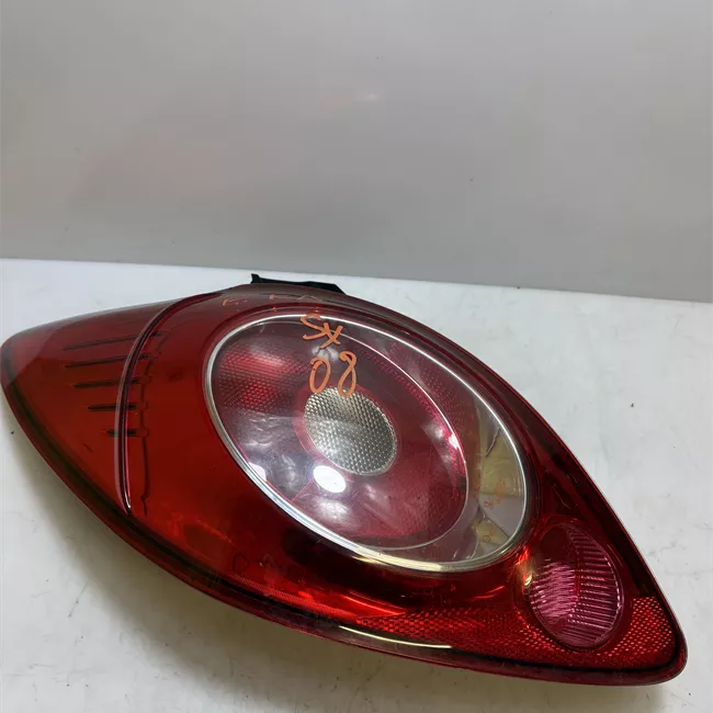 Fanale posteriore sinistro