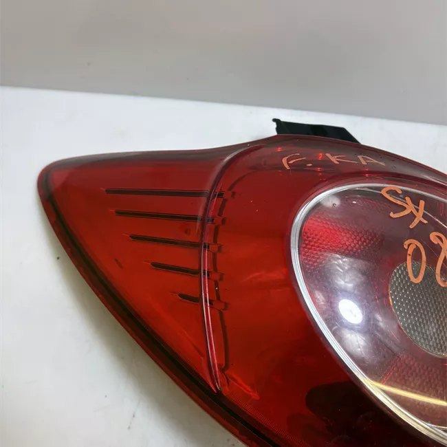 Fanale posteriore sinistro