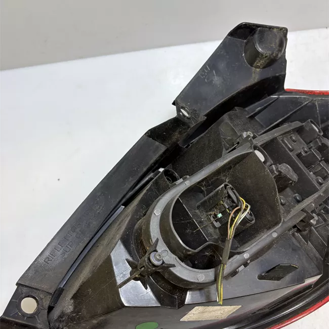 Fanale posteriore sinistro