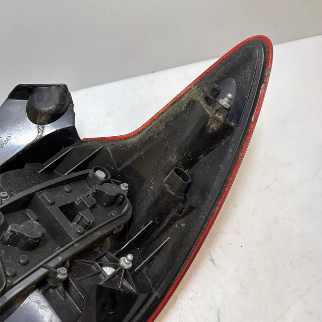 Fanale posteriore sinistro