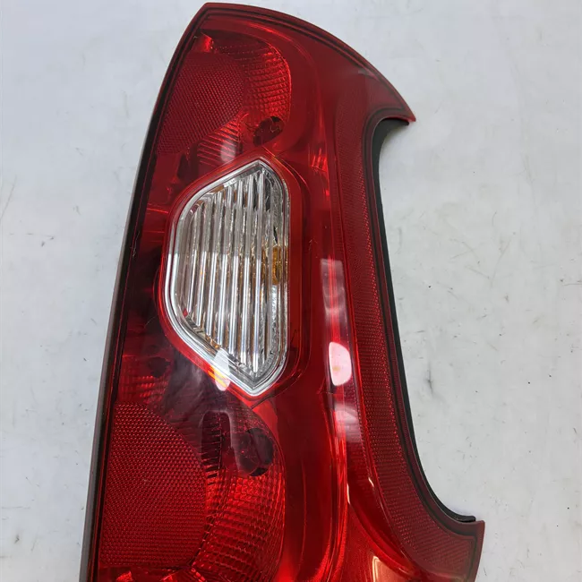 Fanale posteriore destro