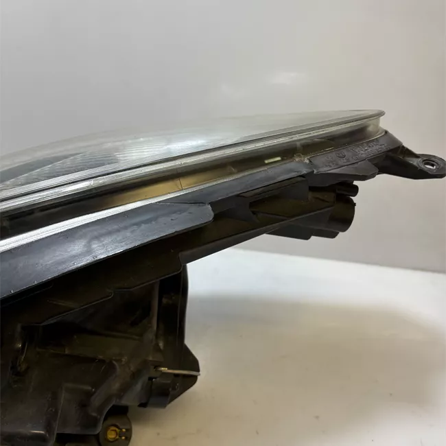 Proiettore destro nero